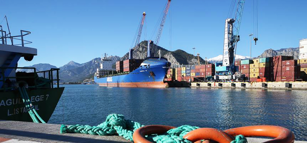 Из порта Антальи стартуют морские перевозки Ro-Ro